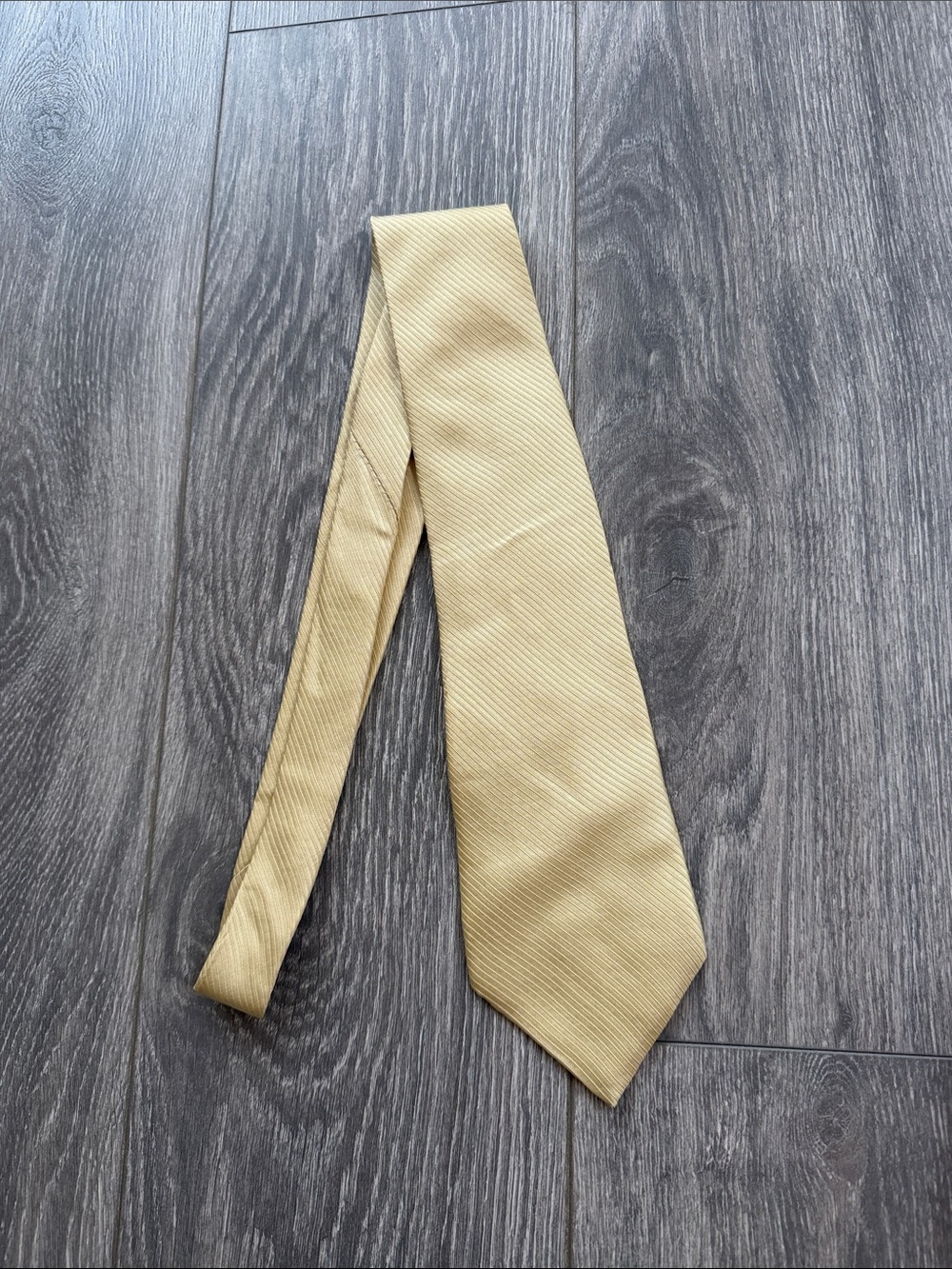 Arrow - Yellow Gold 100% Silk Tie